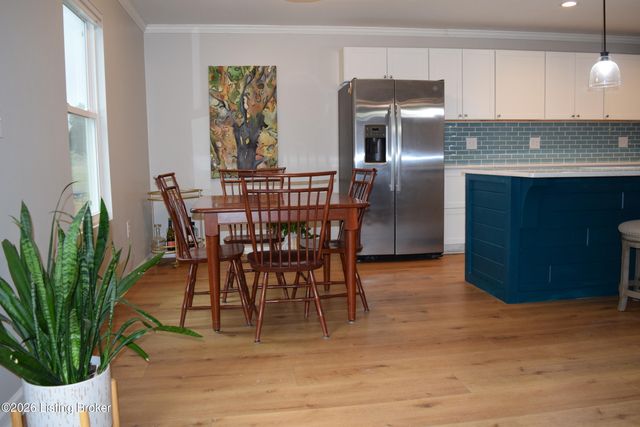 585 Roscoe Veazey Rd, Manitou, KY 42436