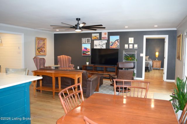 585 Roscoe Veazey Rd, Manitou, KY 42436