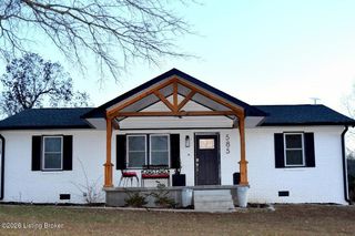 585 Roscoe Veazey Rd, Manitou, KY 42436