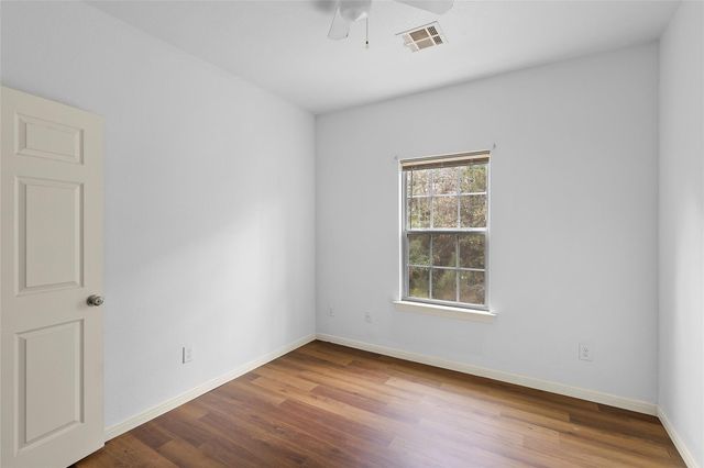 409 Beto St 7, Huntsville, TX 77340