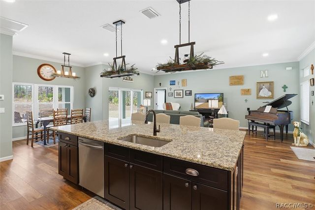 4318 N Pink Poppy Drive, Beverly Hills, FL 34465