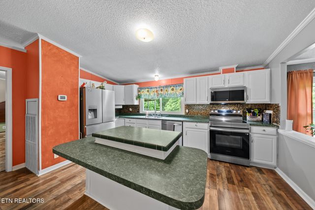 642 Daymon Circle, Crossville, TN 38572