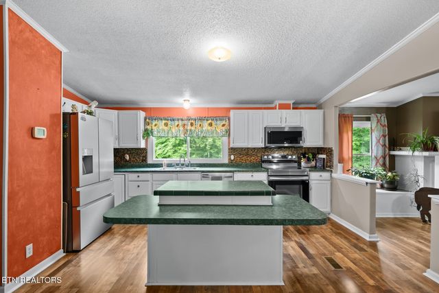 642 Daymon Circle, Crossville, TN 38572
