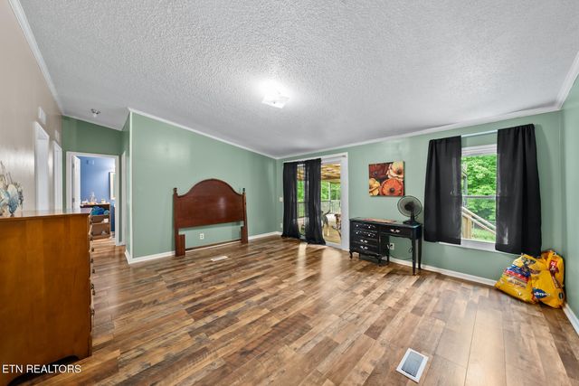 642 Daymon Circle, Crossville, TN 38572