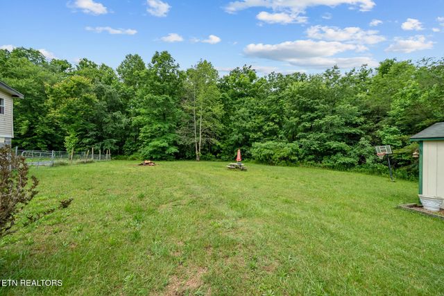 642 Daymon Circle, Crossville, TN 38572