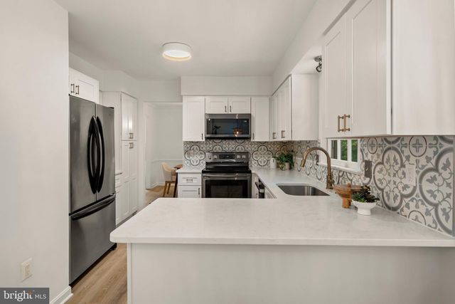9065 NORTHEDGE DR, Springfield, VA 22153