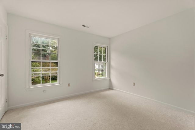 9065 NORTHEDGE DR, Springfield, VA 22153