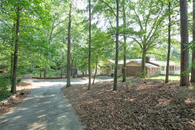 107 Meadow Drive, Seneca, SC 29678