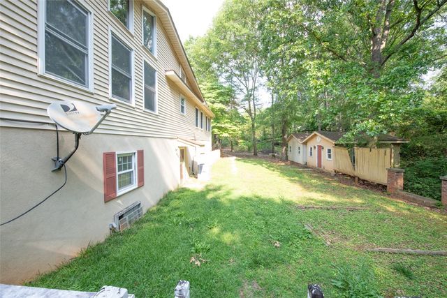 107 Meadow Drive, Seneca, SC 29678