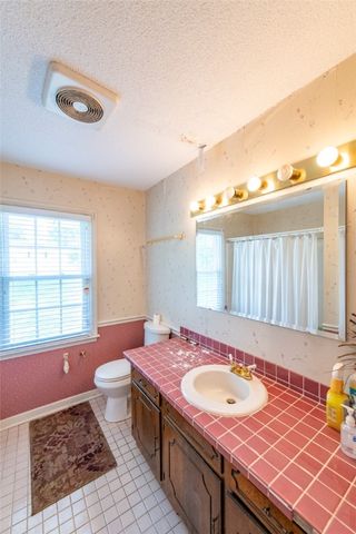 107 Meadow Drive, Seneca, SC 29678