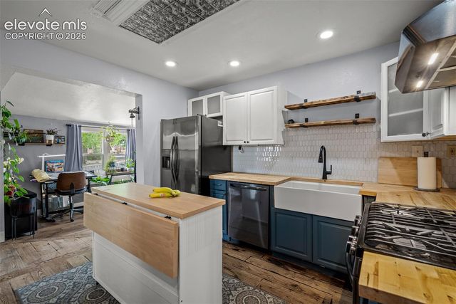 803 N Walnut Street, Colorado Springs, CO 80905