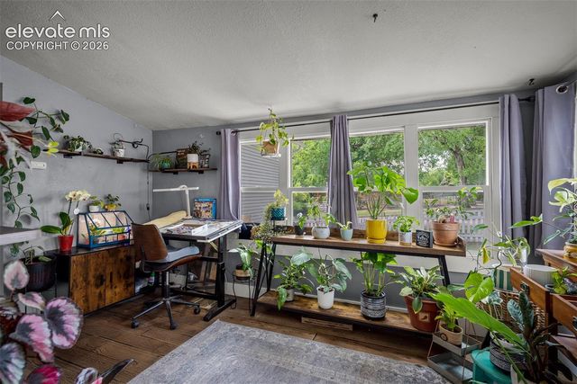 803 N Walnut Street, Colorado Springs, CO 80905