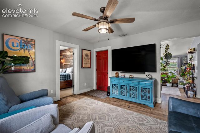 803 N Walnut Street, Colorado Springs, CO 80905
