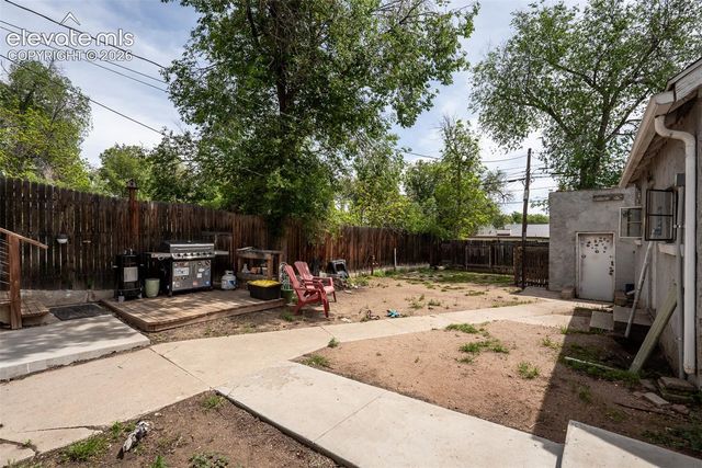 803 N Walnut Street, Colorado Springs, CO 80905