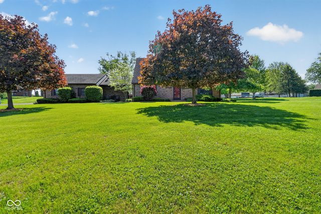 5778 Douglas Way, Anderson, IN 46013