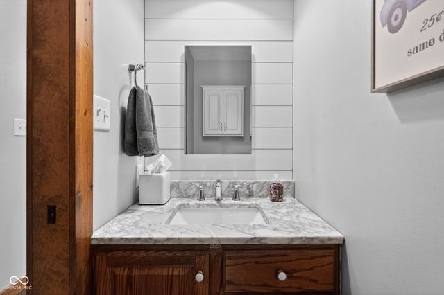 5778 Douglas Way, Anderson, IN 46013