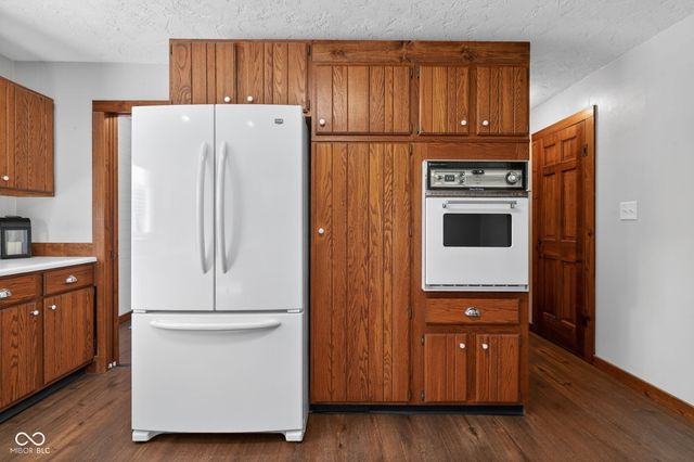 5778 Douglas Way, Anderson, IN 46013