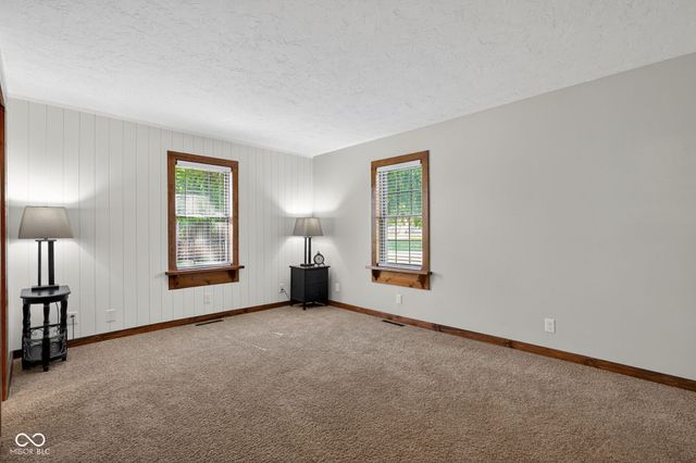 5778 Douglas Way, Anderson, IN 46013