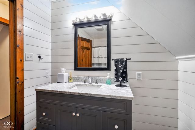 5778 Douglas Way, Anderson, IN 46013
