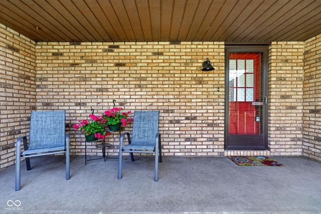 5778 Douglas Way, Anderson, IN 46013