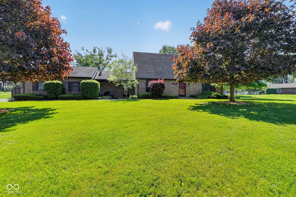 5778 Douglas Way, Anderson, IN 46013