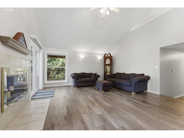 16611 Ne 188TH Ave, Brush Prairie, WA 98606