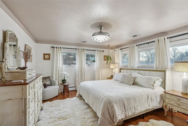 510 Cindy Lane, Knoxville, IA 50138