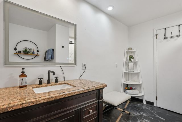 510 Cindy Lane, Knoxville, IA 50138