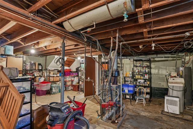 510 Cindy Lane, Knoxville, IA 50138