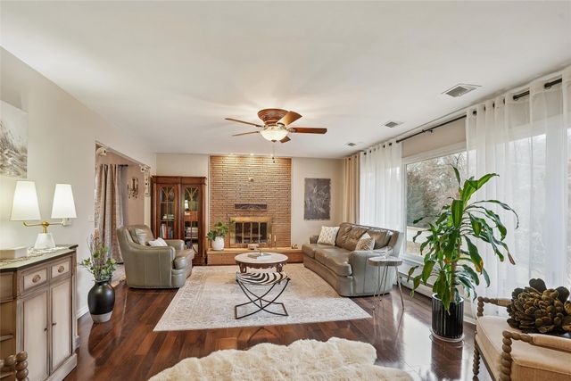 510 Cindy Lane, Knoxville, IA 50138