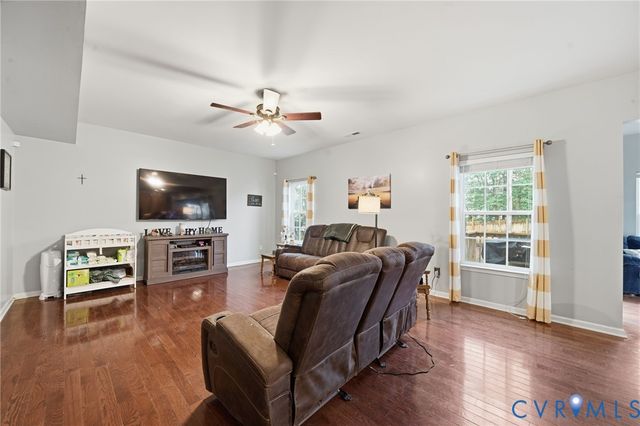 6313 Arbor Meadows Ter, Chester, VA 23831
