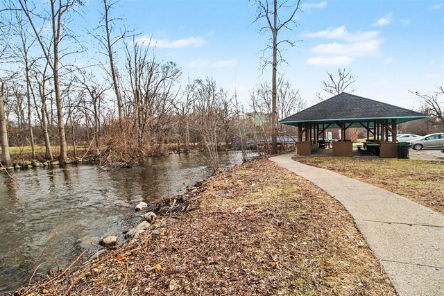 1257 Island Drive 101, Ann Arbor, MI 48105