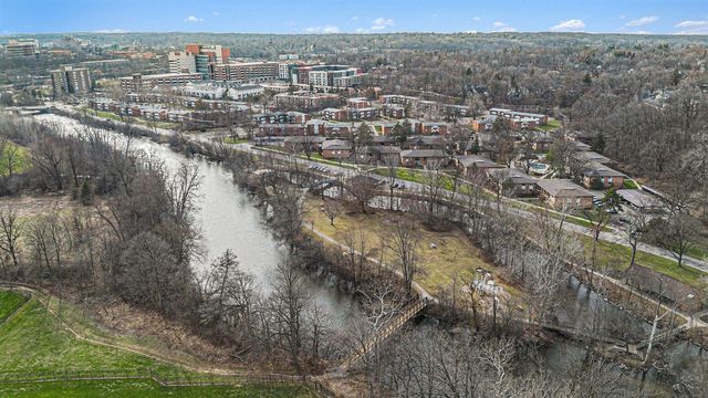 1257 Island Drive 101, Ann Arbor, MI 48105