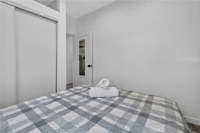18952 Victory, Tarzana, CA 91335