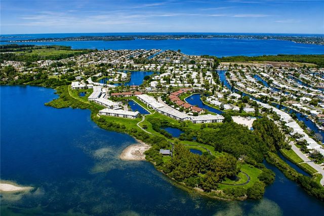 4809 INDEPENDENCE DRIVE, Bradenton, FL 34210
