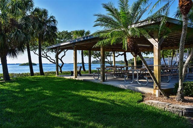 4809 INDEPENDENCE DRIVE, Bradenton, FL 34210