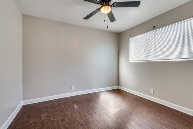 4915 Reiger Avenue F, Dallas, TX 75214