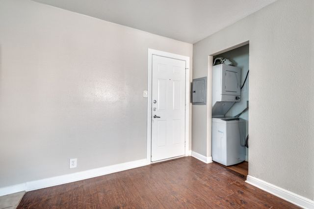 4915 Reiger Avenue F, Dallas, TX 75214