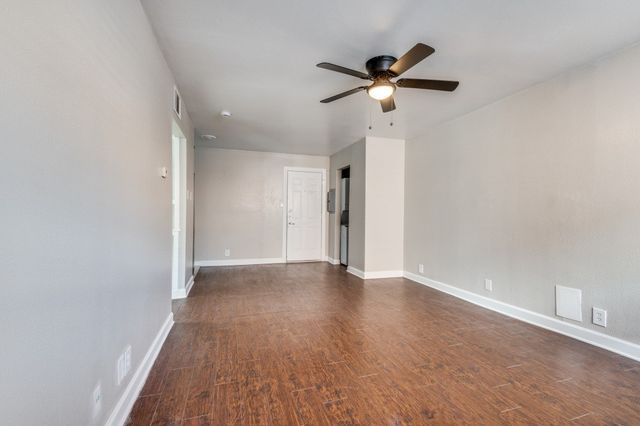 4915 Reiger Avenue F, Dallas, TX 75214