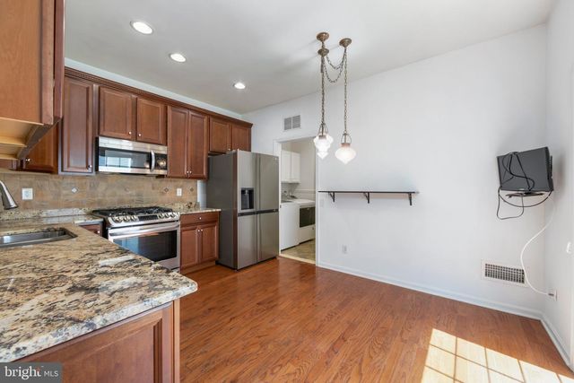 6 STOKES AVE, Voorhees, NJ 08043