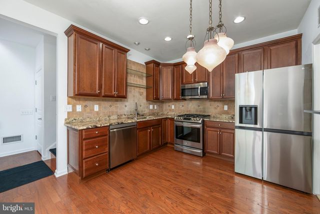 6 STOKES AVE, Voorhees, NJ 08043