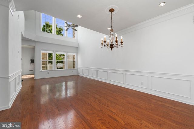 6 STOKES AVE, Voorhees, NJ 08043