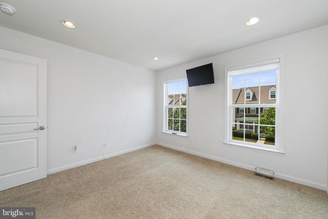 6 STOKES AVE, Voorhees, NJ 08043