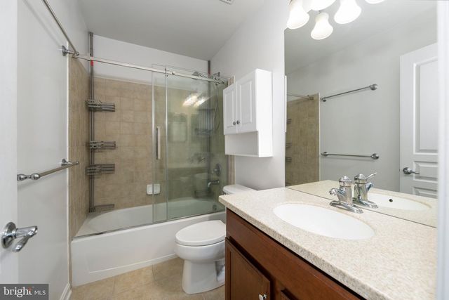 6 STOKES AVE, Voorhees, NJ 08043