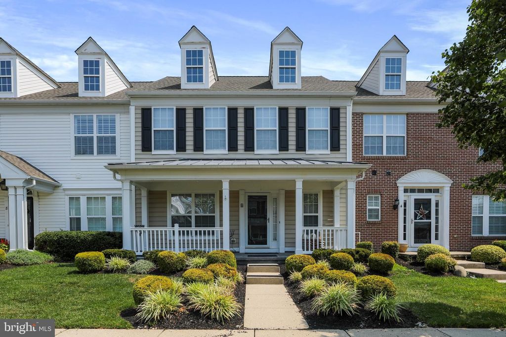 6 STOKES AVE, Voorhees, NJ 08043