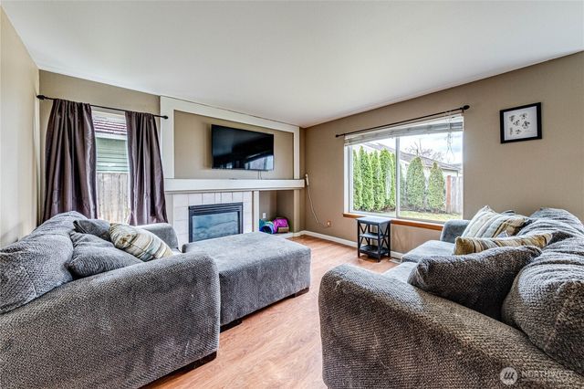 6510 58th Drive NE, Marysville, WA 98270