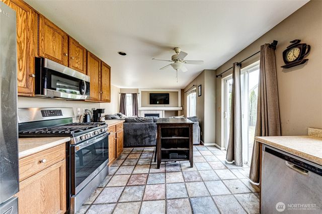 6510 58th Drive NE, Marysville, WA 98270