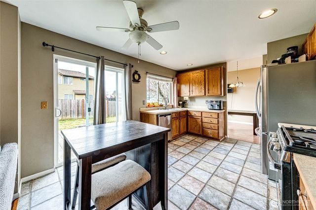 6510 58th Drive NE, Marysville, WA 98270