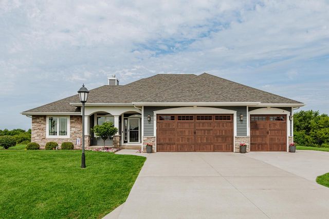 810 Westwind DRIVE, Eagle, WI 53119