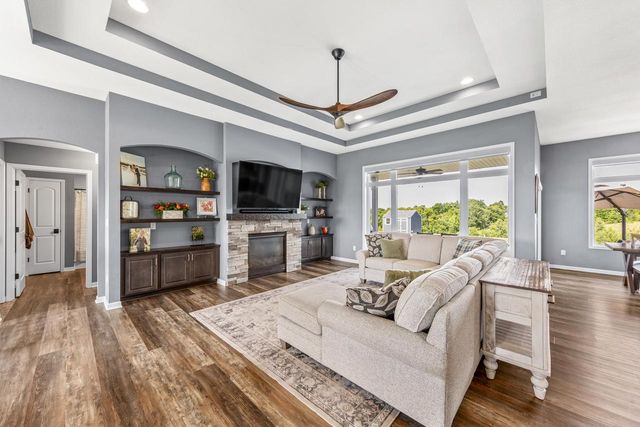 810 Westwind DRIVE, Eagle, WI 53119